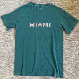 Miami Graphic Tee Women’s Size Small